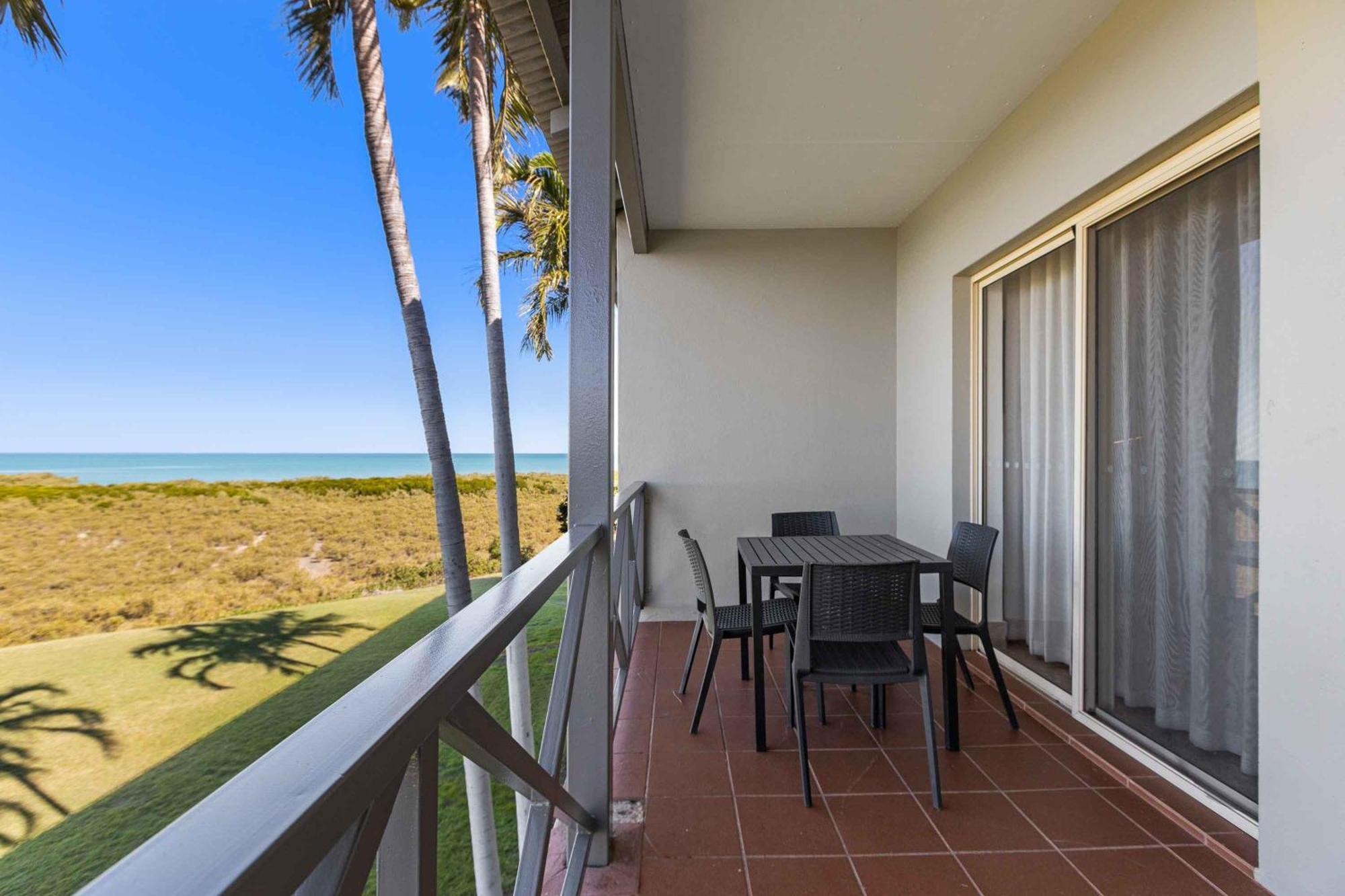 Moonlight Bay Suites Broome Dış mekan fotoğraf